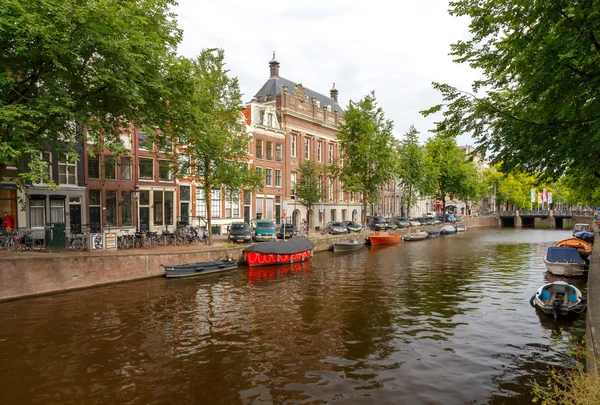 Amsterdamse grachten. — Stockfoto