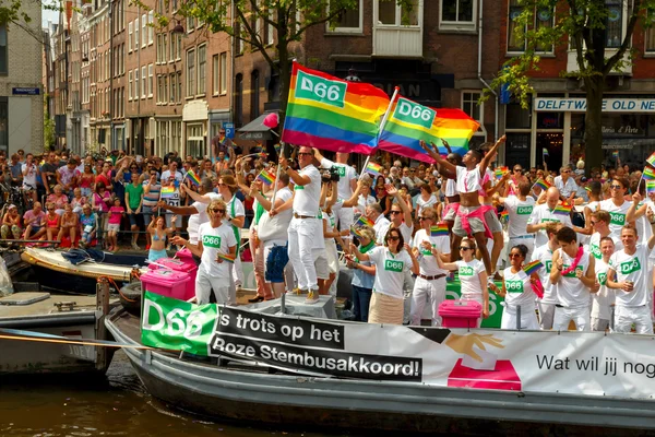 Амстердамский гей-прайд 2014 . — стоковое фото