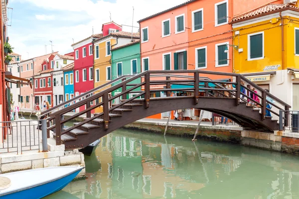 Burano. Houses on the water. — Stock Photo, Image