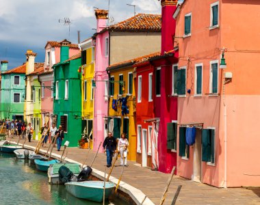 Burano. Evleri su.