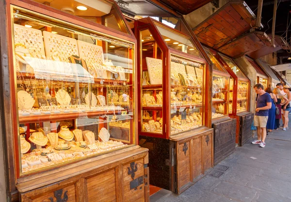 Florence. Golden Köprüsü.