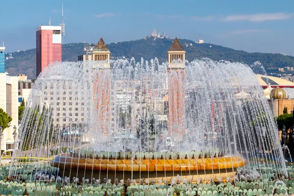 Fuente mágica en Barcelona . — Foto de Stock