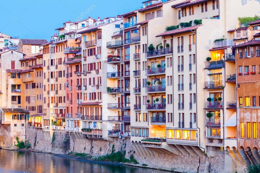 Florence. Ancient houses on the waterfront. — Stock Photo © pillerss
