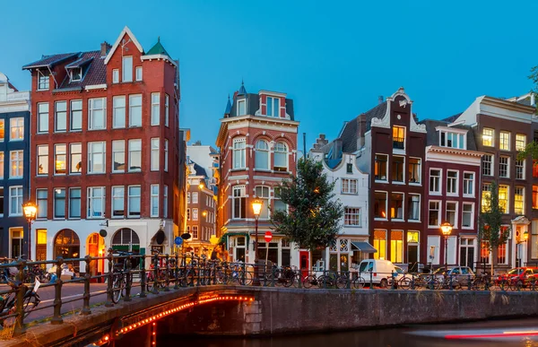 Geceleri Amsterdams Kanallar. — Stok fotoğraf