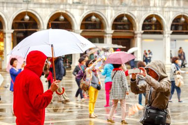 Bir yağmurlu günde Venedik.