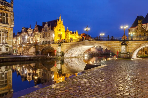 Bélgica. Gent à noite . — Fotografia de Stock