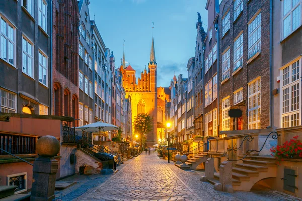 Gdaňsk. Mariacka ulice v noci. — Stock fotografie