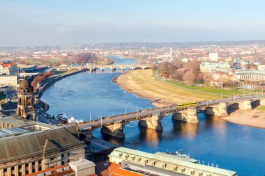 Dresden görünümünden bir yükseklik.