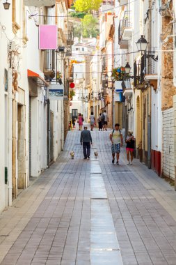 Tossa de Mar. Geleneksel şehir sokak.