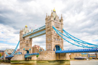 thames Nehri London tower bridge