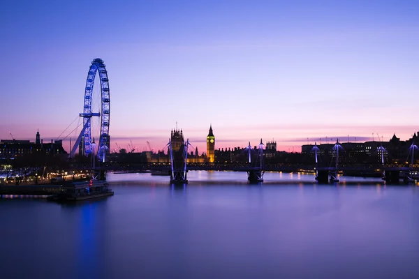 La città di Londra con i suoi magnifici grattacieli — Foto Stock