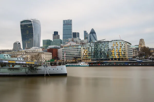 La città di Londra con i suoi magnifici grattacieli — Foto Stock