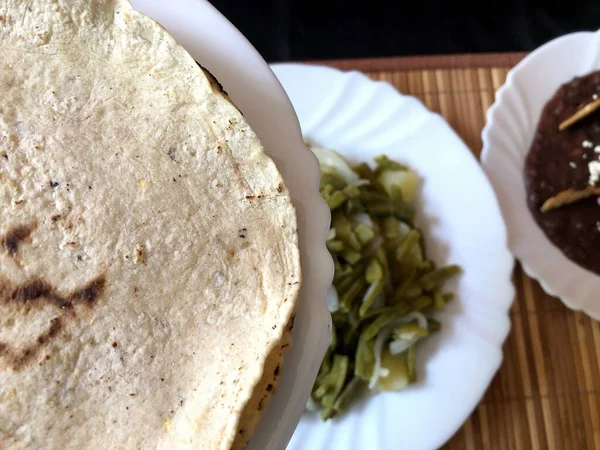 Вкусная Традиционная Мексиканская Еда Приготовленная Дома — стоковое фото