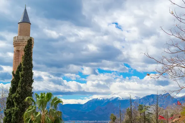 Minarete y muntinas — Foto de Stock