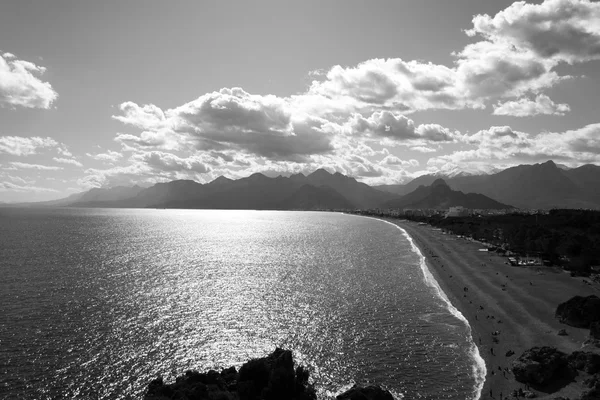 Tarde en antalya en blanco y negro — Foto de Stock