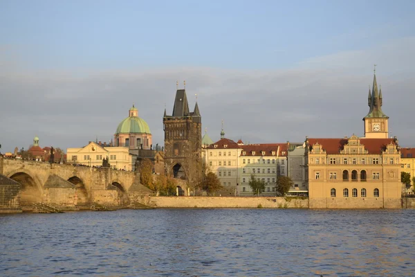 Prag'ın Charles Köprüsü — Stok fotoğraf