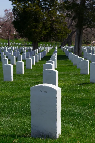 Lines of gravestones — Stock Photo, Image