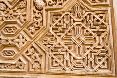 Alhambra bir duvar üzerine oyma