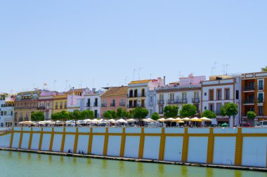 Triana Guadalquivir üzerinden
