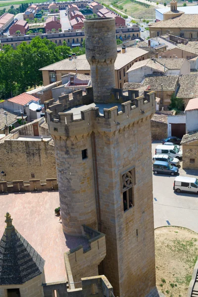 Hoogtepunt van de toren van de hoek in Olite — Stockfoto