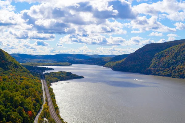 Desde la cima de la cresta de Breakneck — Foto de Stock