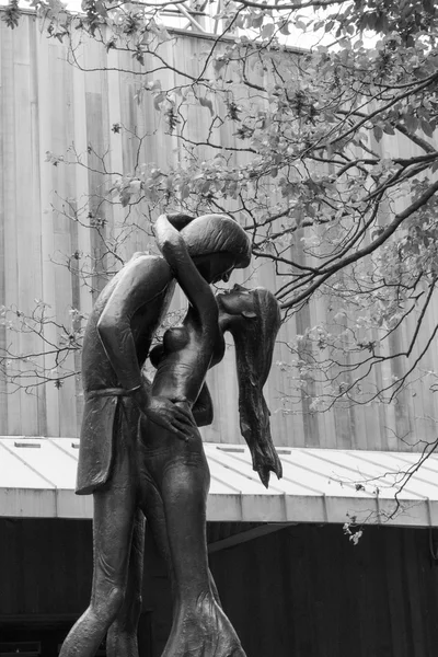 Romeo y Julieta en blanco y negro —  Fotos de Stock