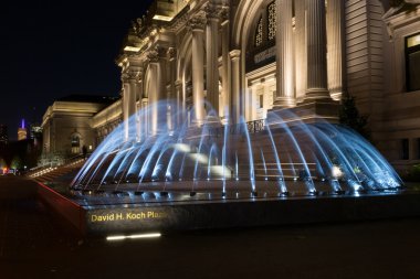Fifht Caddesi üzerinde met cephe