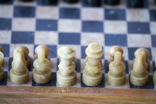 Lado blanco de un juego de ajedrez — Foto de Stock