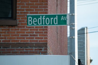 Bedford avenue işareti