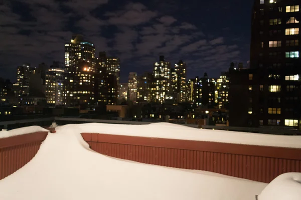 被雪覆盖的巴尔科尼 — 图库照片