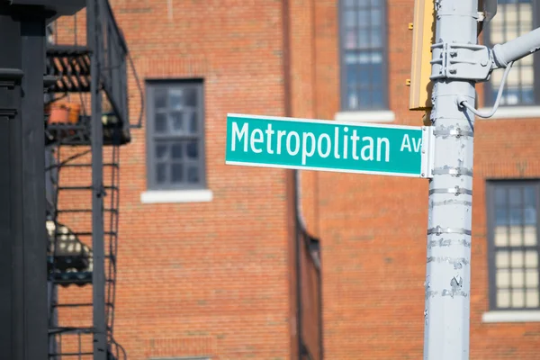 Metropolitan av sign — Stock Photo, Image