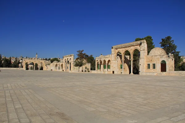 Cúpula de los Espíritus a lo largo de la plaza del Monte del Templo — Foto de Stock