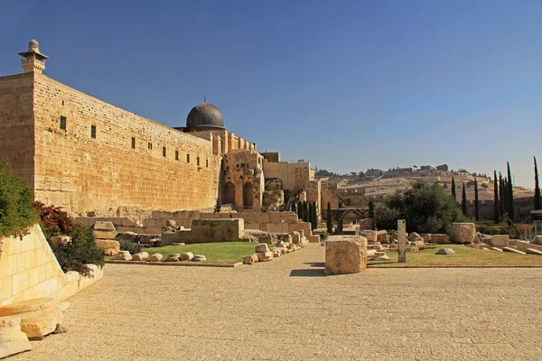 Mezquita Al-Aqsa en el lado sur del Monte del Templo — Foto de Stock