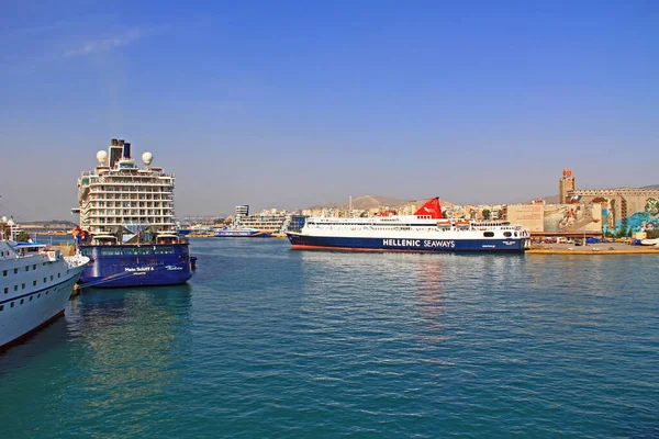 Port Piraeus Athens Attica Greece October 2018 Port Piraeus Ferry — Stock Photo, Image