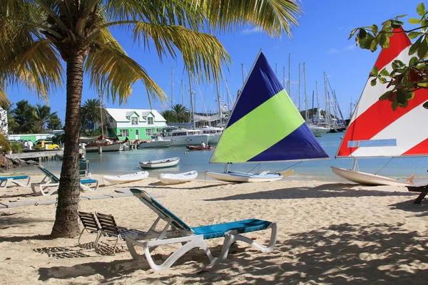Hotel Playa Cerca de Puerto de Falmouth Marina Antigua Barbuda — Foto de Stock