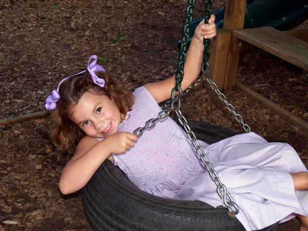 Young Girl Swinging — Stock Photo, Image