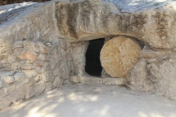 在以色列的耶稣墓的复制副本 — 图库照片