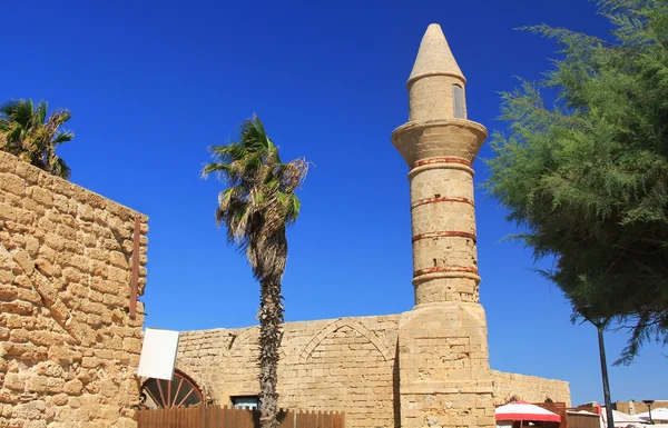 Minaret v národním parku Caesarea Maritima — Stock fotografie