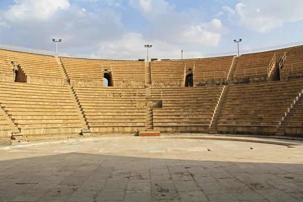Внутри Амфитеатра в Национальном парке Кесария-Маритима — стоковое фото