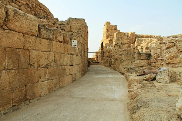 Achter het amfitheater in Caesarea (Maritima) Nationaal Park — Stockfoto