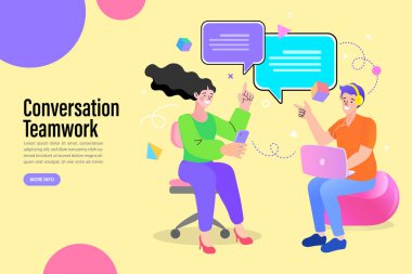 Bilgisayardaki video konferansında genç kadınlar. Çalışan kadın oturma odasında. Uzaktan kumanda. Evde oturup dizüstü bilgisayarla çalışan bir kadın. Bilgisayarlı insanlar. Düz tasarım vektör çizimi.