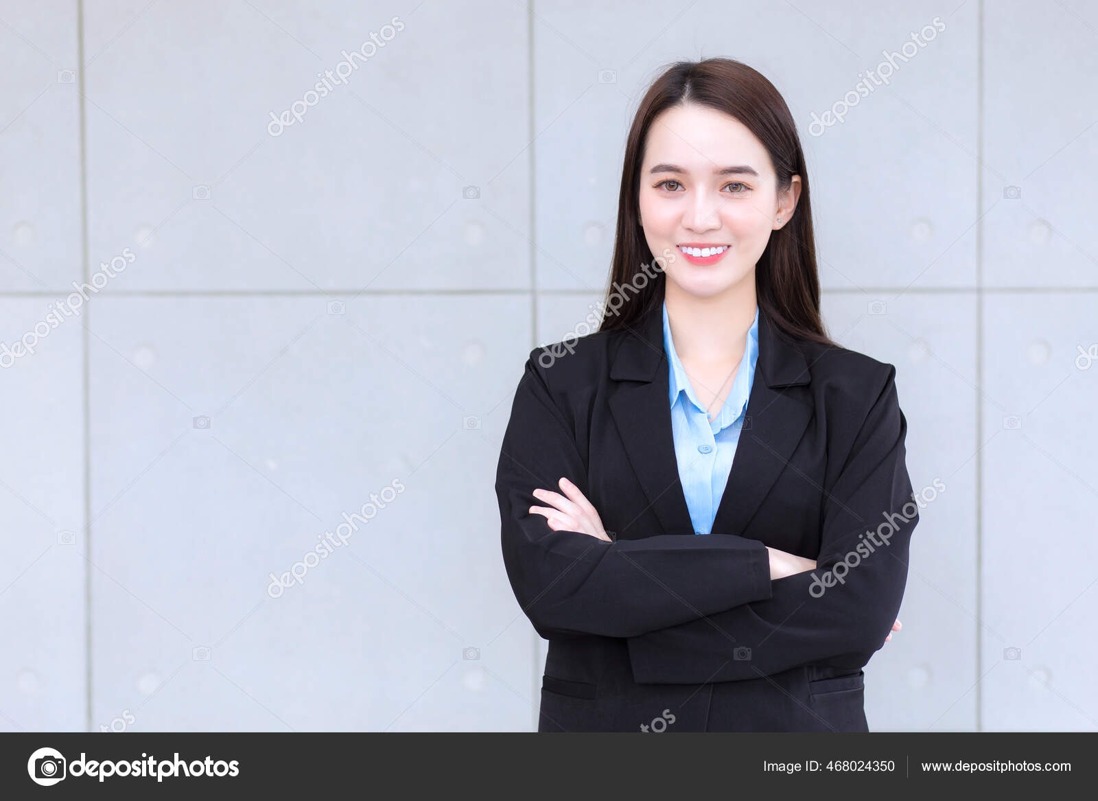 Asian Working Woman Who Has Long Hair Wears Black Formal Stock Photo by  ©nut_foto@hotmail.com 468024350