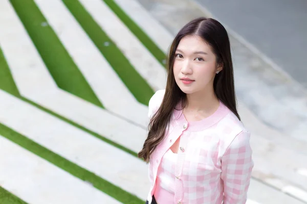 Asian Beautiful Woman Pink White Striped Coat Standing Green Grass — Stock Photo, Image