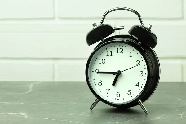Black Alarm Clock Hands Point Six Clock Clock Alarm Clock — Stock Photo, Image