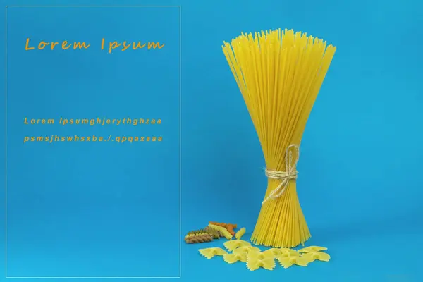 Rauwe Droge Spaghetti Met Kopieerruimte Gezond Voedsel Creatief Concept Italiaanse — Stockfoto