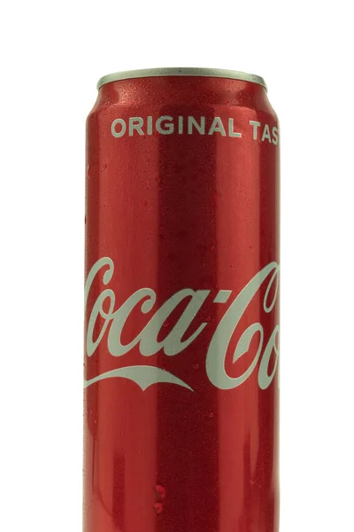 Varsóvia Polônia Abril 2021 Coca Cola Sobre Fundo Branco Copiar — Fotografia de Stock