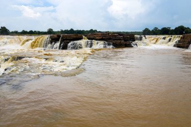 Chitrakote Şelalesi, Jagdalpur 'daki Indravati Nehri, Bastar Bölgesi, Chhattisgarh, Hindistan