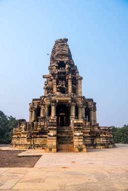 Sihoniya, Madhya Pradesh, Hindistan - 27 Kasım 2019: 11. yüzyıl Shiva Tapınağı Kakanmath kalıntıları. 