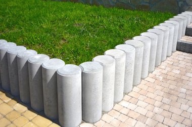 Concrete palisade and pavement clipart