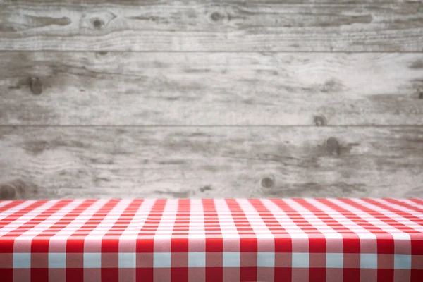 Italiaans Kooksjabloon Blanco Tafel Met Een Rood Aangevinkt Tafelkleed Wazige — Stockfoto